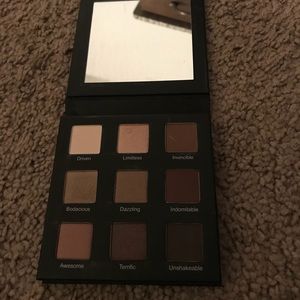 Realher shadow palette