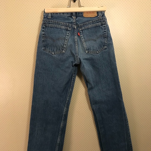 Vintage beautifully faded medium wash Levi’s 701 - Picture 7 of 8