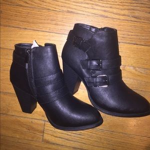 Forever Women's Black Booties with Ankle Strap