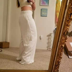 Beautiful flowy white pants