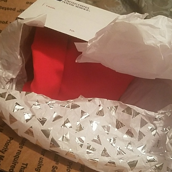 Red DRESS - Picture 2 of 2