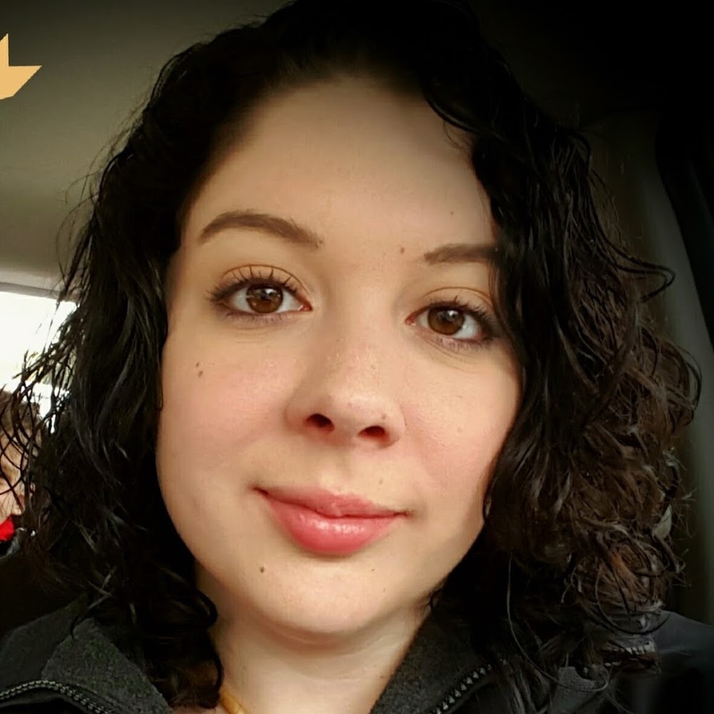 Meet your Posher, April.