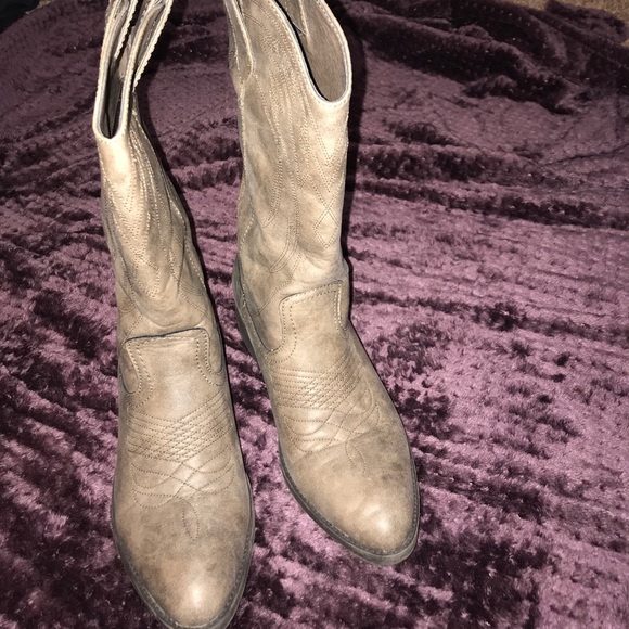 Madden girl Frenchh Stone Pari boot - Picture 2 of 5