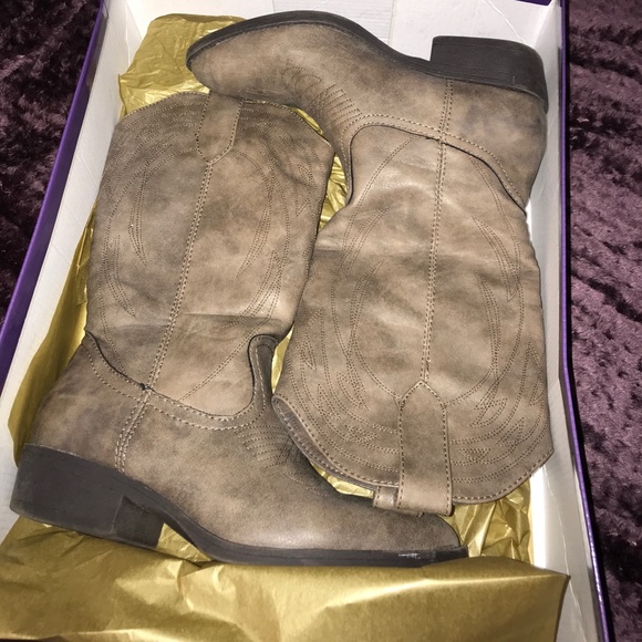 Madden girl Frenchh Stone Pari boot - Picture 3 of 5