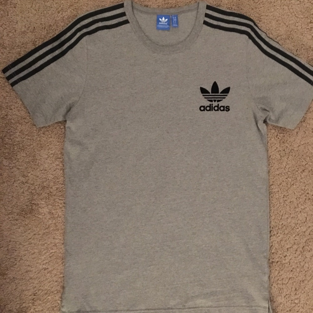 Men's Urban Outfitters medium adidas t-shirt.
