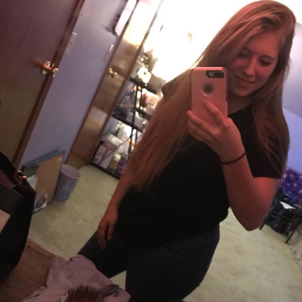 Meet your Posher, Ashley