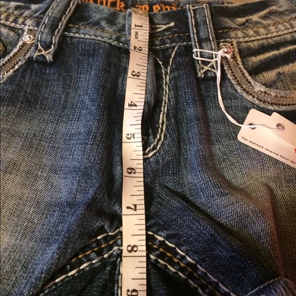 SOLD LOCALLY!!NWT Rock Revival Rosemary shorts - Picture 6 of 8