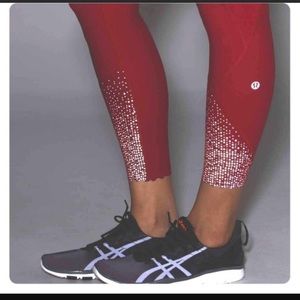 Lululemon tight stuff  reflective leggings size 2