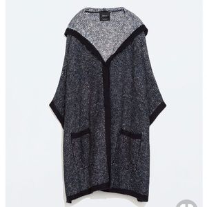 Zara Super Soft Hooded Two-tone Poncho - M