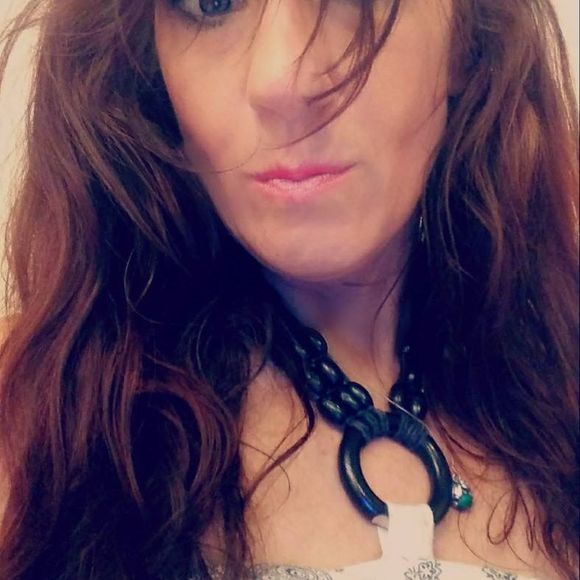 Meet your Posher, Misty - Picture 2 of 2