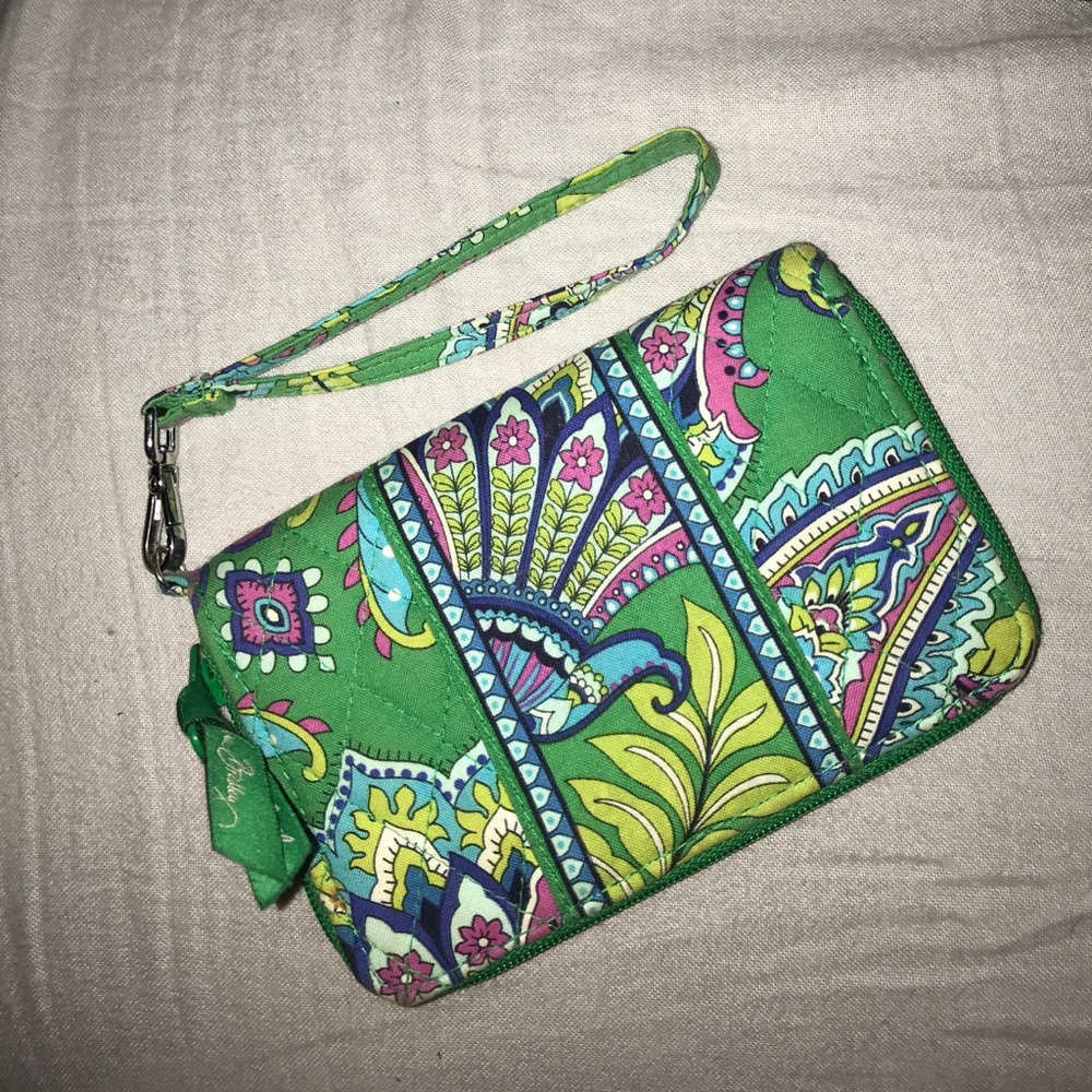 green wristlet