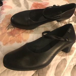 Camper strapped heels-offers welcome!