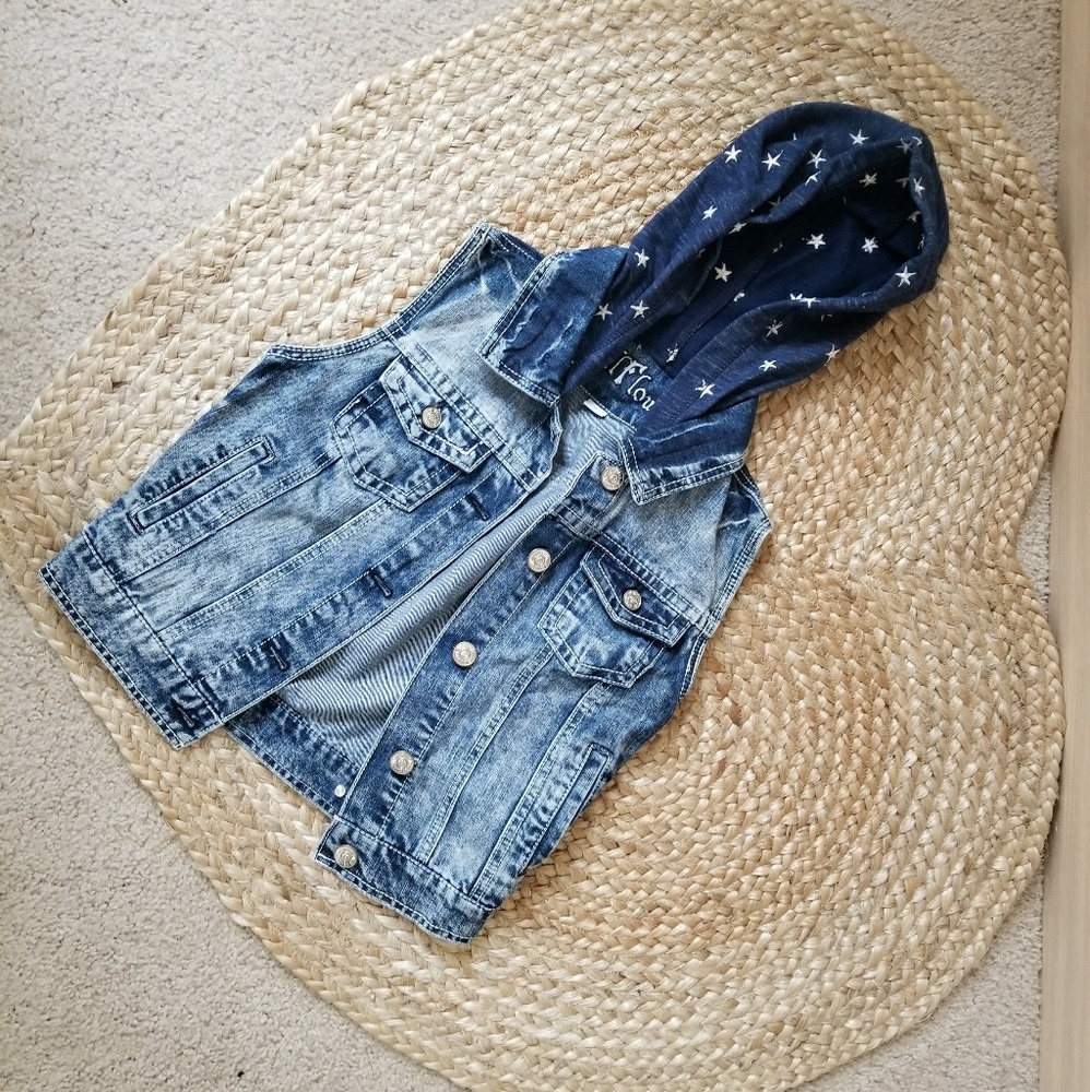 🚫⛔SOLD⛔🚫Denim hoodie vest