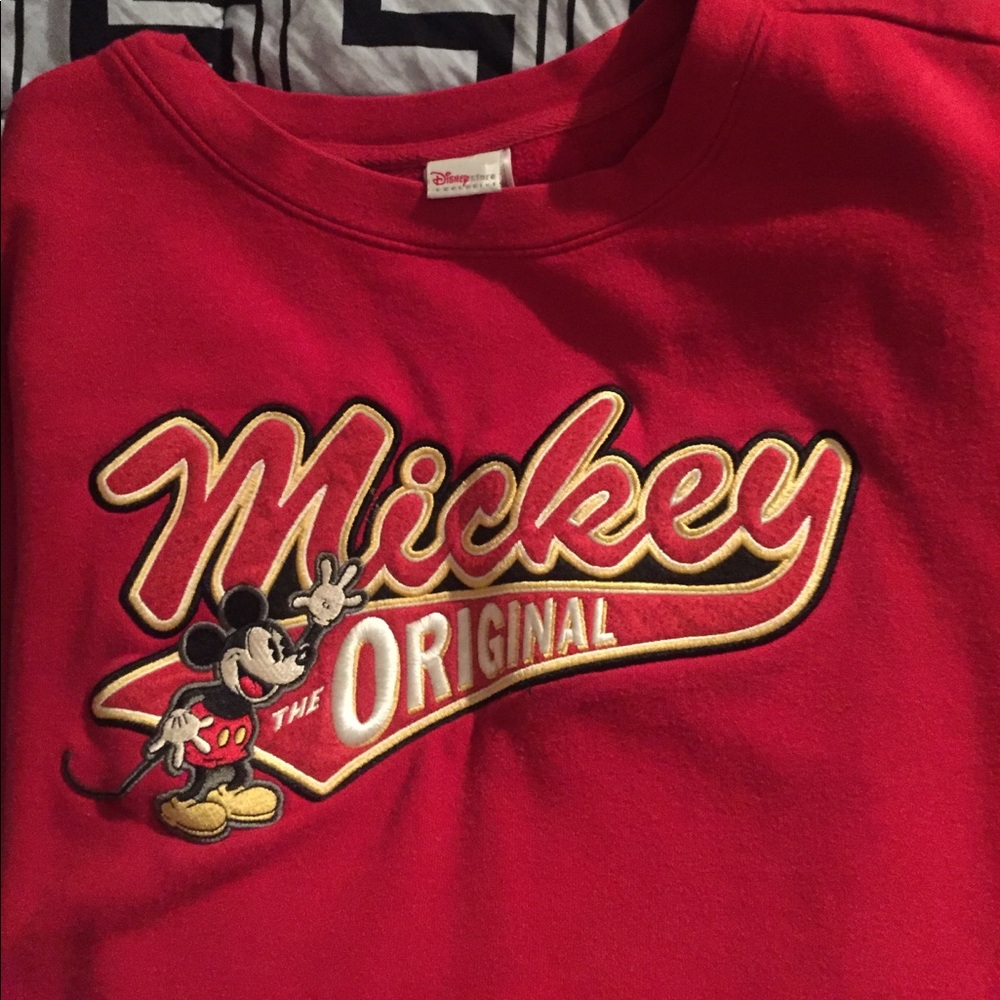 *SOLD ON Ⓜ️* MICKEY MOUSE CREW NECK SWEATER