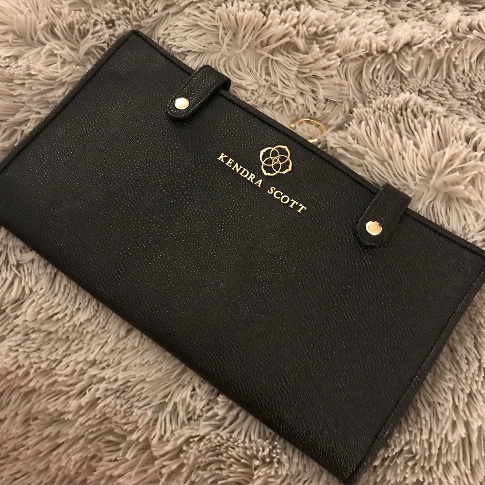 Kendra Scott jewelry bag