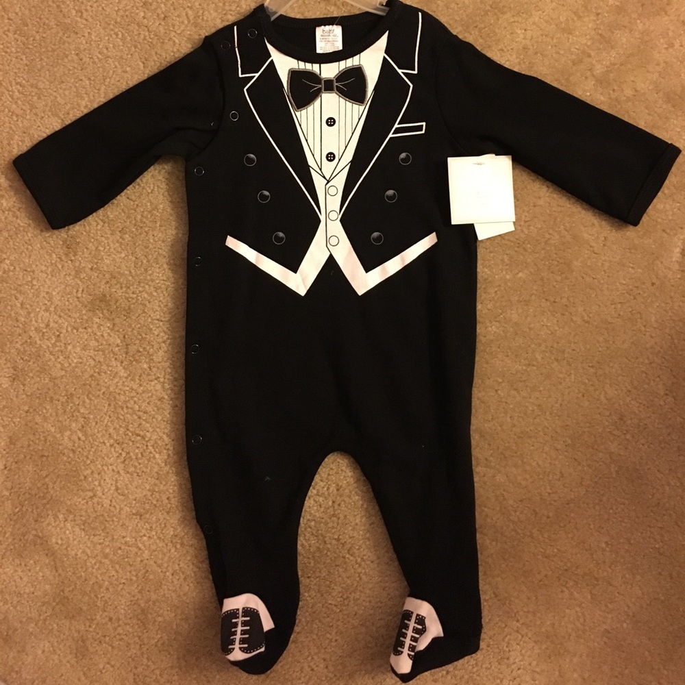 NWT Baby Tuxedo Long-Sleeve Onesie with Beanie Hat