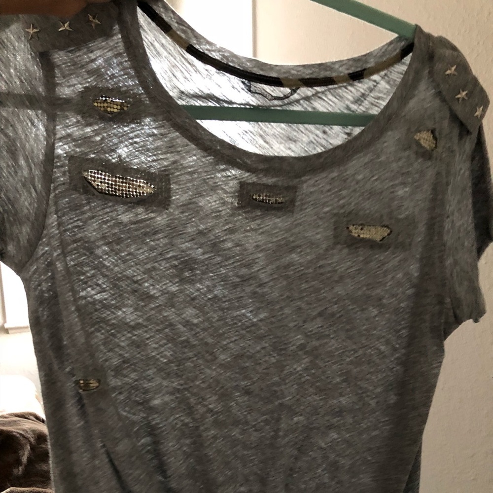 T-short
