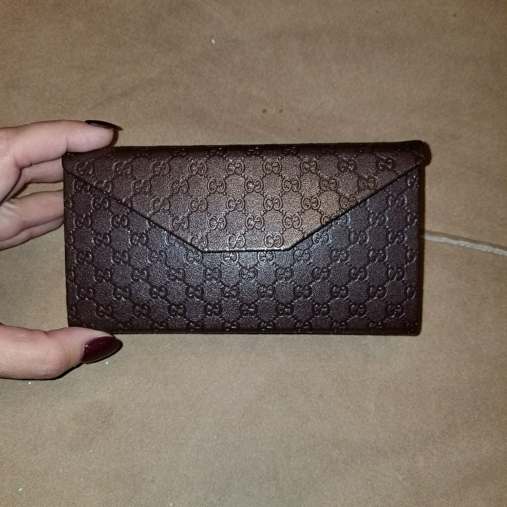 Gucci sunglasses case