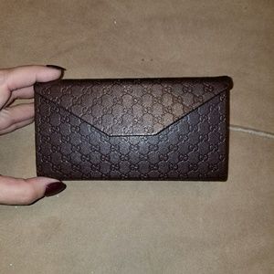Gucci sunglasses case