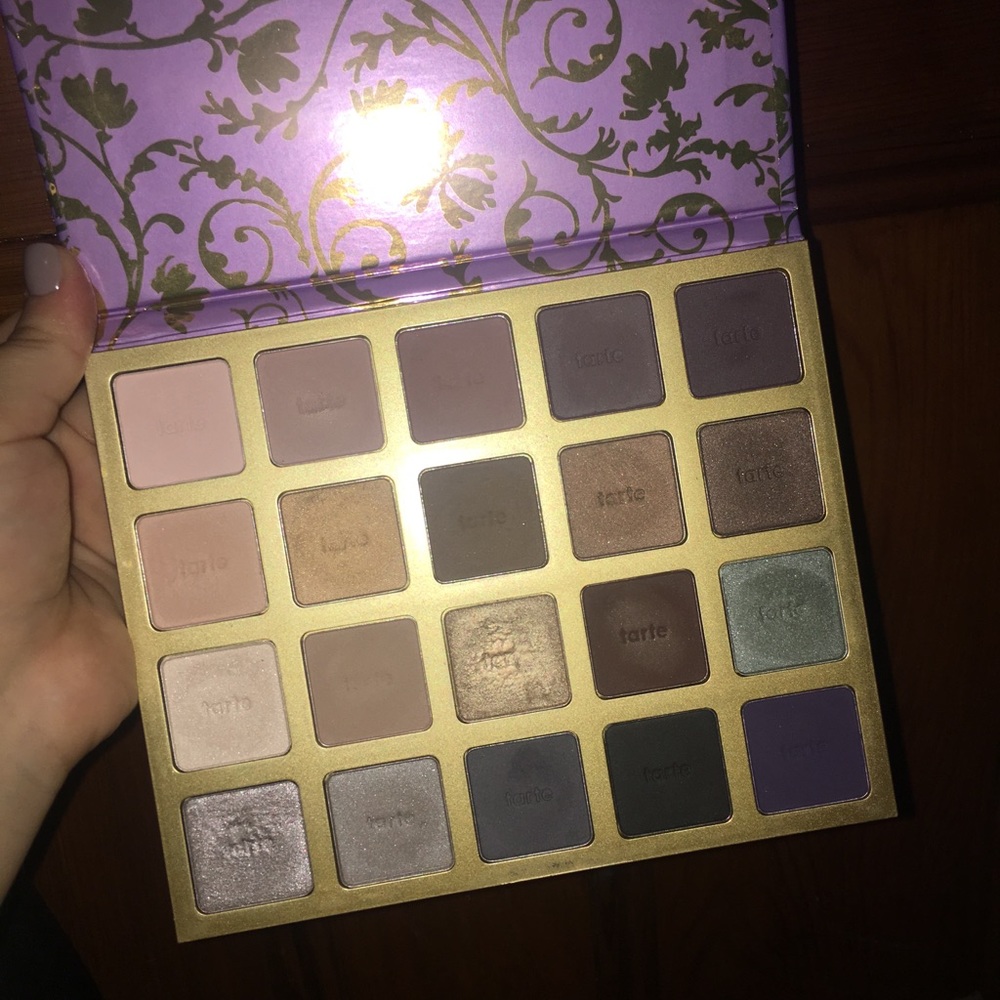TARTE EYESHADOW PALETTE