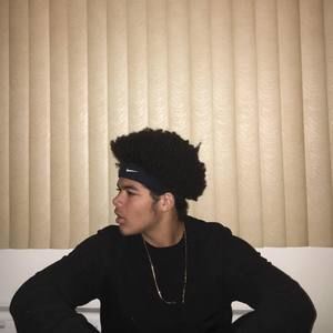 Meet your Posher, Miles