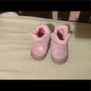 Striderite boots size 3