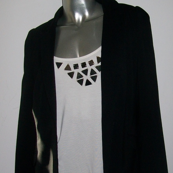 Triangle Tank - Picture 2 of 4