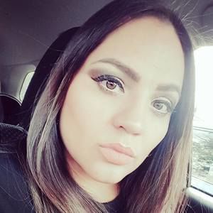 Meet your Posher, Gloria