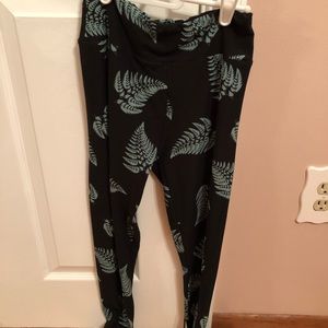Lularoe leggings. One size