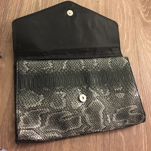 Large clutch - Picture 2 of 2