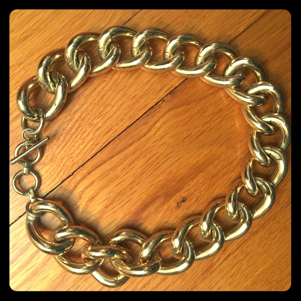 Banana Republic large gold chain necklace