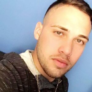 Meet your Posher, Luis