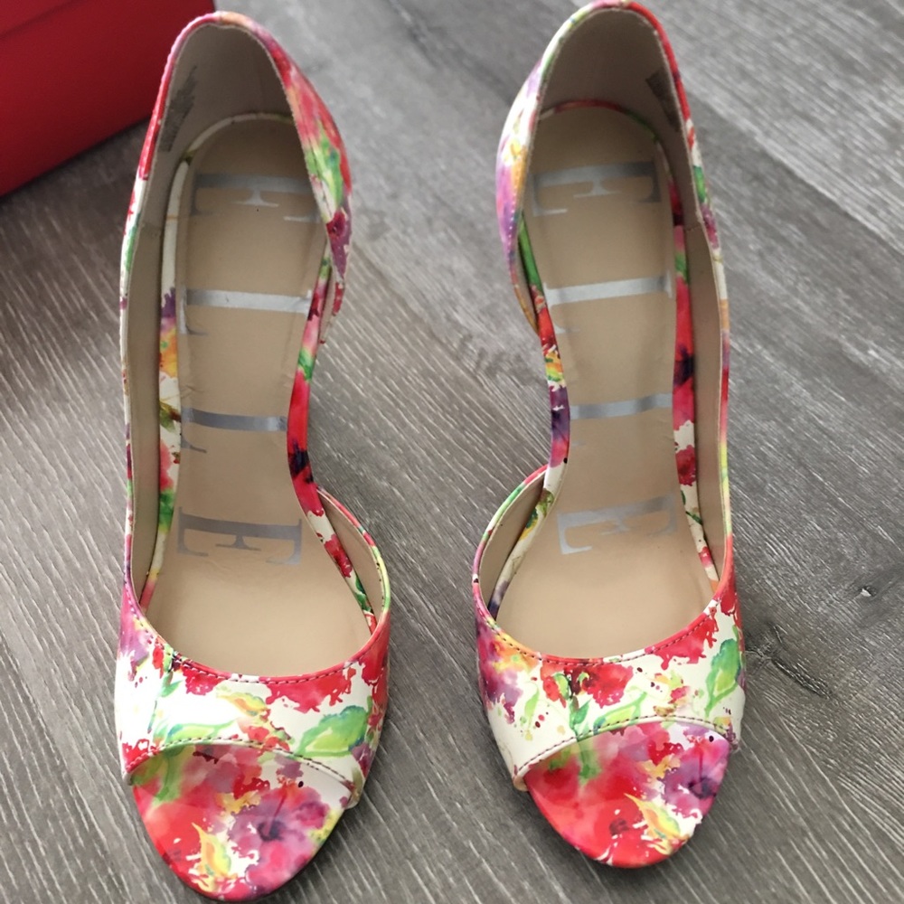 Elle floral heels size 8