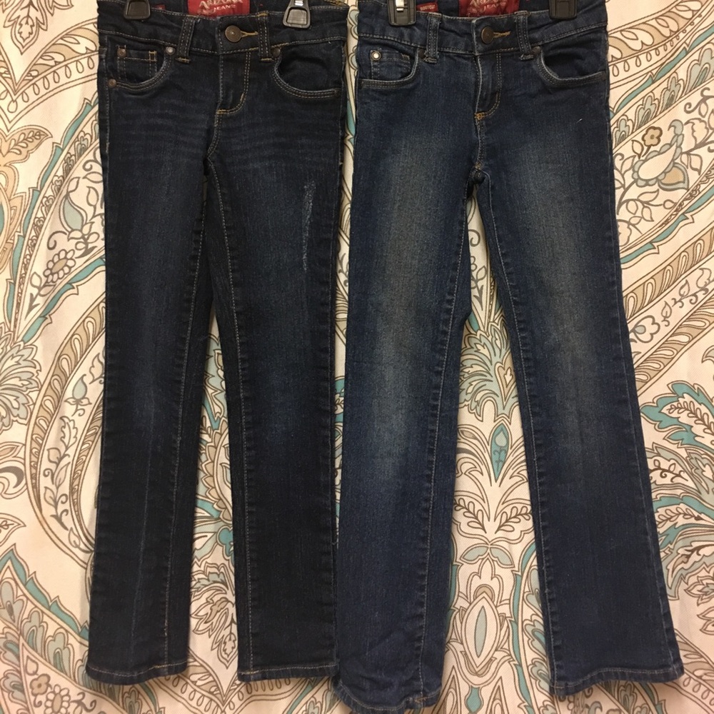 Two pairs girls size 7 slim Arizona jeans