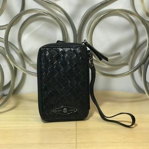 😍BLACK LEATHER ELLIOT LUCCA WRISTLET/PHONE CASE💕