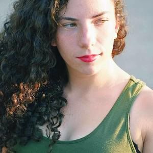 Meet your Posher, Abigail