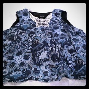 RQT Petite Sleeveless Top