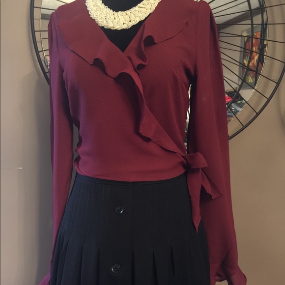 BUNDLE SALE: Wrap semi-sheer top - Picture 2 of 7