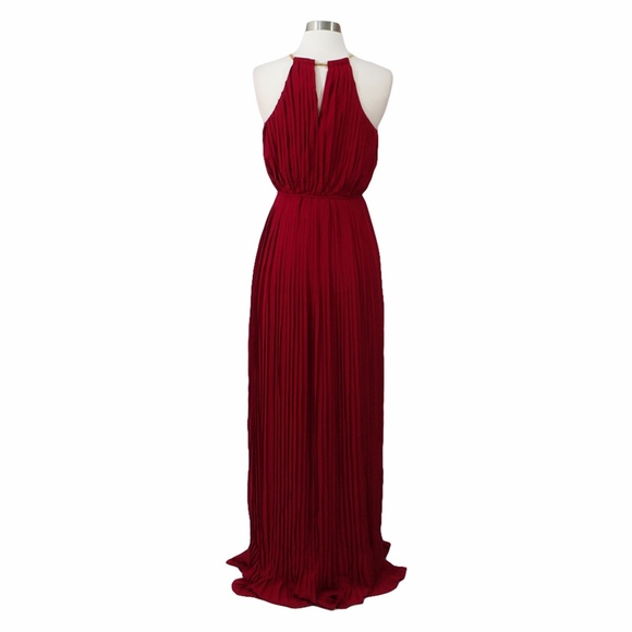 Burgundy Red Sleeveless Halter Pleated Maxi Dress - Picture 7 of 8