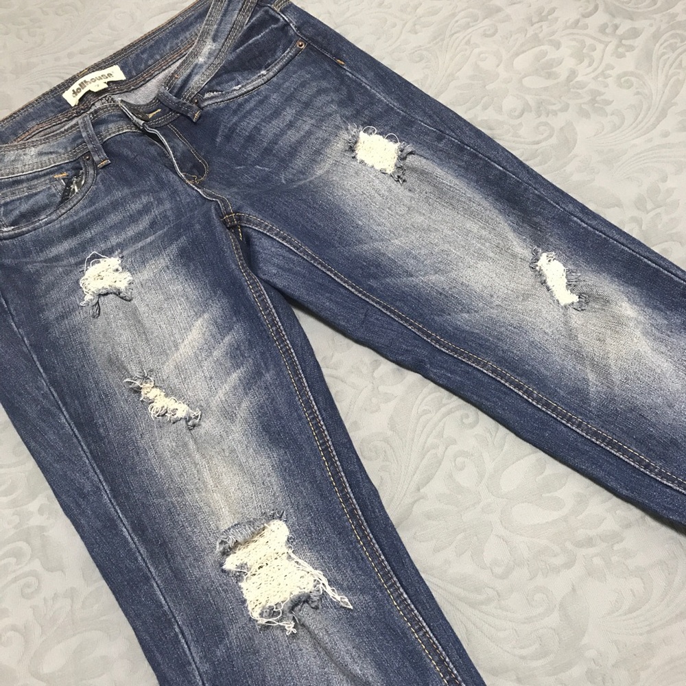Distressed Jean Capris