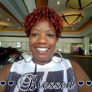 Meet your Posher, Yolanda