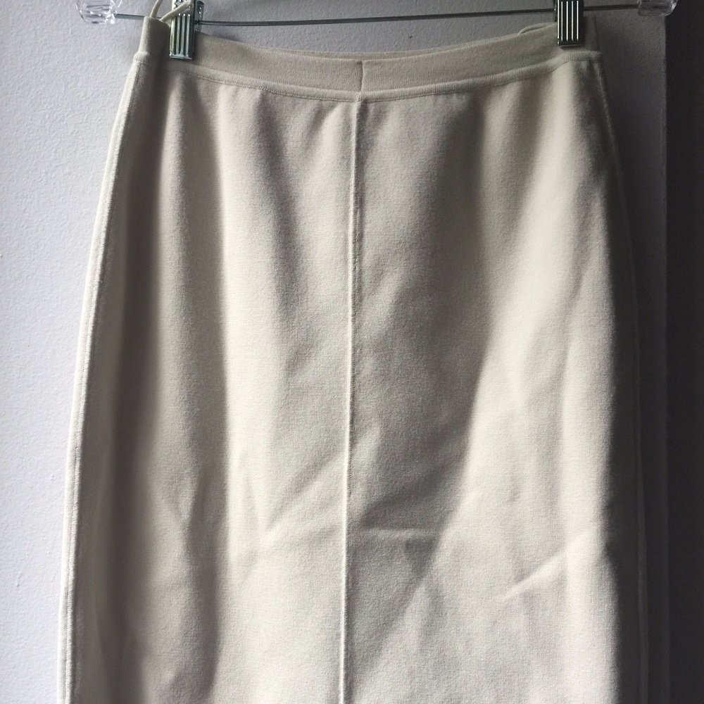 White Giorgio Armani Skirt, Size 42, New!