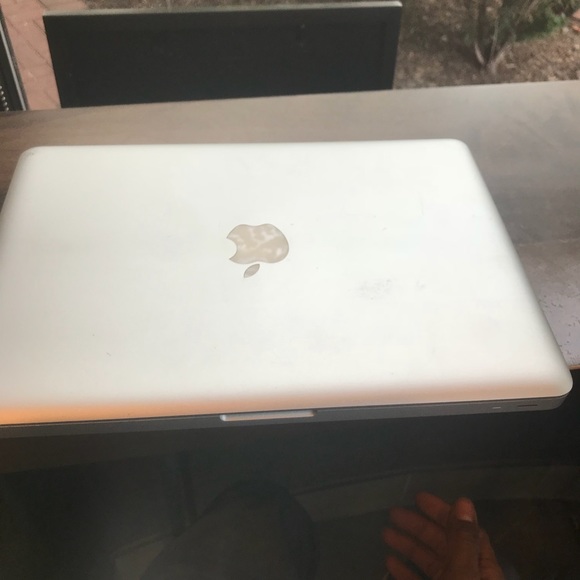 MacBook Pro - Picture 2 of 2