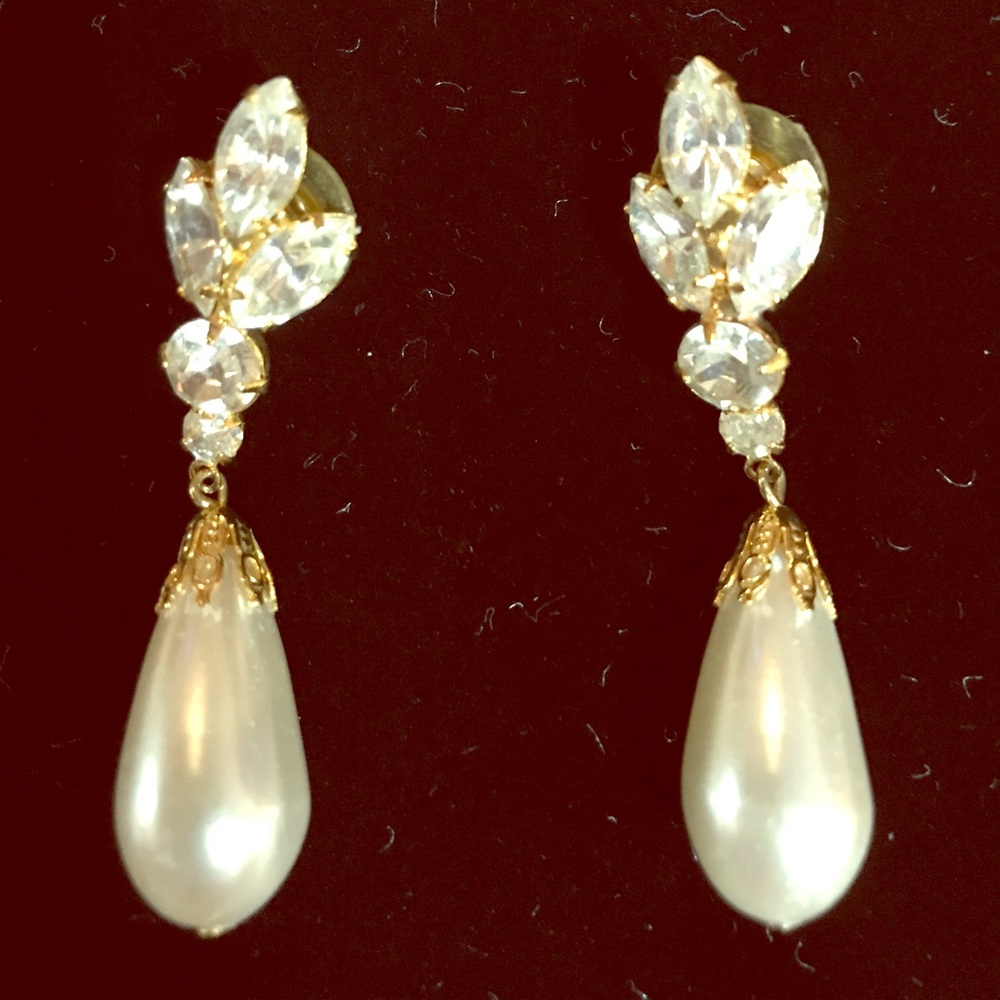 Pearl and Rhinestone Dangling Earrings.