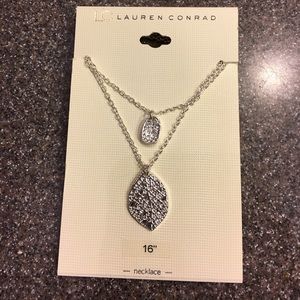 NWT Silver leaf layered necklace