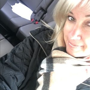 Meet your Posher, Lori