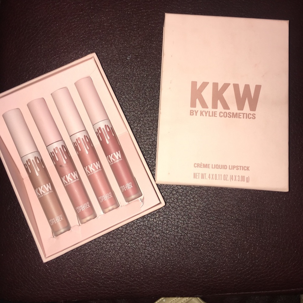 KKW Kylie Lip Kit Cosmetics Set
