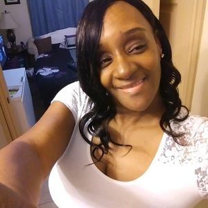 Meet your Posher, Shinitha