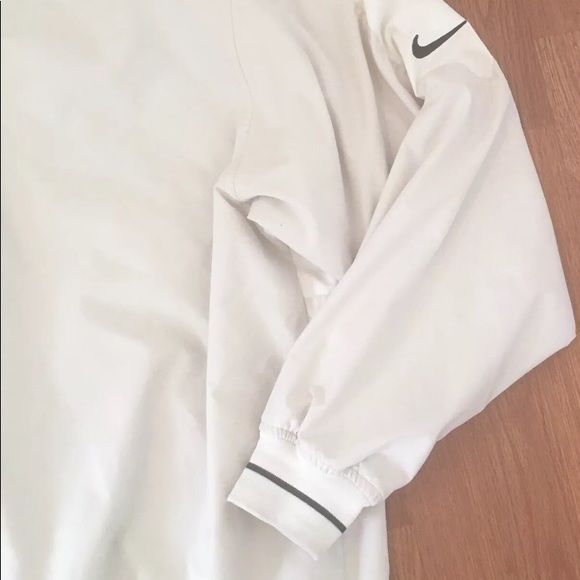 Nike Golf Men’s Jacket Beige Vented Back - Picture 2 of 6
