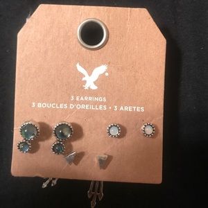 Set of earrings